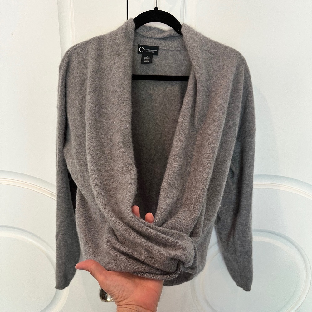 Bloomingdales wrap front 100% cashmere pull over L
